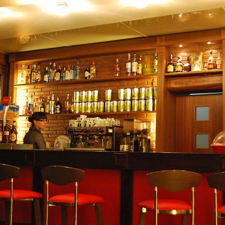 Hotel Pinxo سانتا كولوما دي فارنرس المظهر الخارجي الصورة
